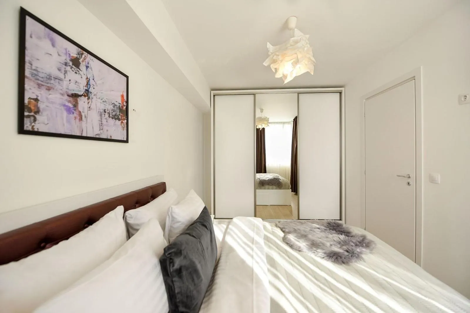 דירות בוקרשט Wonderfull 1Br Aviatiei 0*,  רומניה